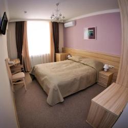 Номер комфорт с 1 двуспальной кроватью