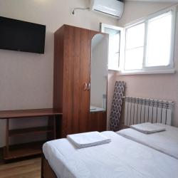 Комната стандарт с 3 односпальными кроватями (мансарда)