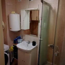 Кровать в 6-местном общем женском номере (общие удобства)