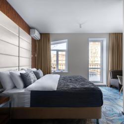 Фото V hotel & Rooftop lounge (В отель)