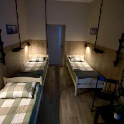 Кровать в общем номере