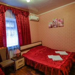 Номер стандарт с 1 двуспальной кроватью