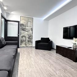 Фото Отель Трехкомнатная квартира люкс