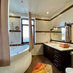 Фото Апартаменты на улице Меридианная 1