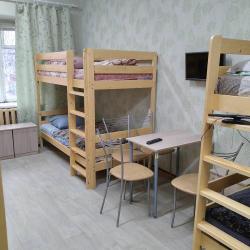 Кровать в 8-местном общем номере
