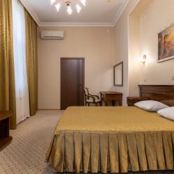 Номер люкс с 1 двуспальной кроватью