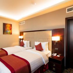 Фото Отель Ramada Hotel & Suites by Wyndham Yerevan (Рамада Виндхэм )