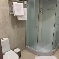 Номер стандарт с 1 двуспальной кроватью