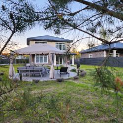 Фото Отель Уютный коттедж в Истре