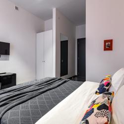 Фото Отель Sergeew Apartments (Сергеев Апартментс)