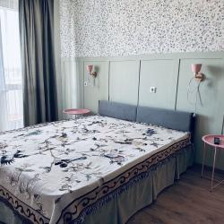 Фото Апартаменты на улице Обручева 8/1