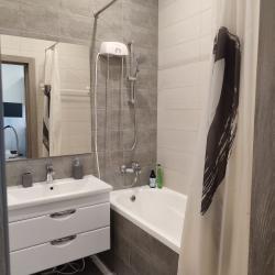 Фото Апартаменты ApartKZN на улице Разведчика Ахмерова 9