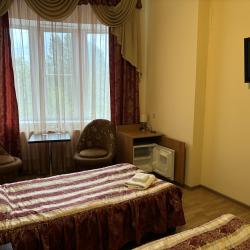 Номер полулюкс с 2 односпальными кроватями