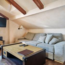 Комната полулюкс с 1 двуспальной кроватью (с завтраком, мансарда)