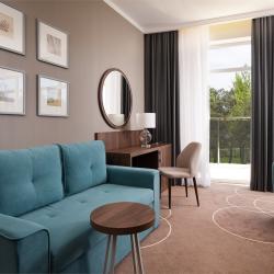 Номер люкс премиум Грейт с 2 односпальными и 1 двуспальной кроватью