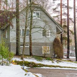 Большой коттедж с сауной