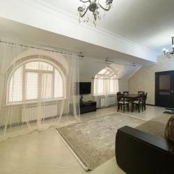 3-комнатный номер люкс (с завтраком, мансарда)