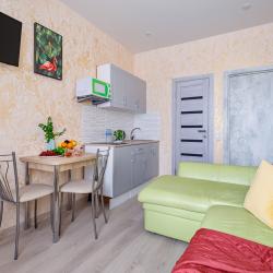 Фото Апартаменты на улице Садовая 159/1