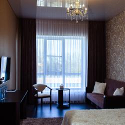 Номер люкс улучшенный с 1 двуспальной кроватью