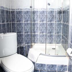Номер стандарт с 1 двуспальной кроватью