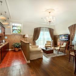 Фото Отель Villa Elena Hotel & Residences (Вилла Елена)