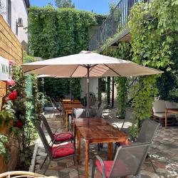 Фото Отель GreenWall (Гринволл)