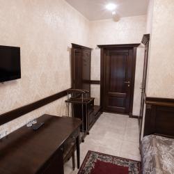 Номер стандарт улучшенный с 1 двуспальной кроватью