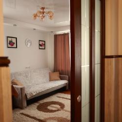 Фото Апартаменты на улице Серова 2