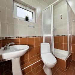 Номер стандарт с 1 односпальной и 1 двуспальной кроватью