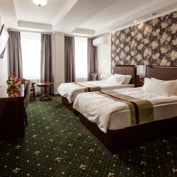 Номер полулюкс с 2 односпальными кроватями