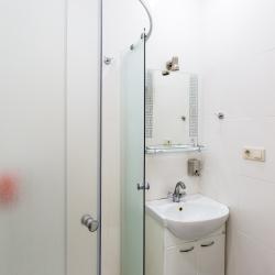 Апартаменты стандарт с 2 односпальными кроватями и балконом
