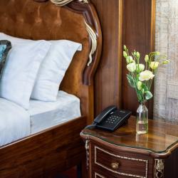 Номер люкс с 1 двуспальной кроватью