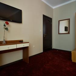 Романов — 13d8f0d9593dcf93fdd8be05f91f521a