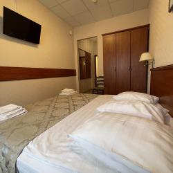 Номер стандарт с 1 двуспальной кроватью