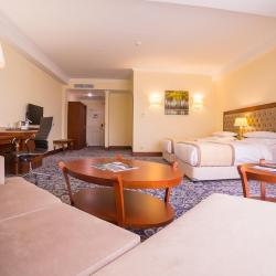 Фото Отель Ramada Almaty (Рамада )