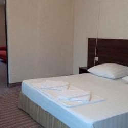 2-комнатный номер делюкс с 1 двуспальной кроватью