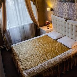Номер люкс с 1 двуспальной кроватью