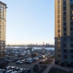 Фото Отель Квартира на Октябрьской Набережной 40