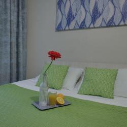 Фото Отель YourHouse (ЙоХаус) в 1-м микрорайоне 76