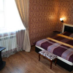 Номер стандарт с 1 двуспальной кроватью
