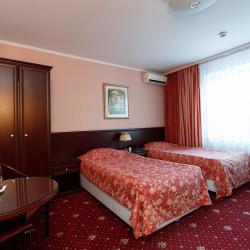Номер стандарт с 2 односпальными кроватями (с завтраком)