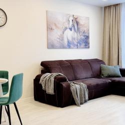 Фото Апартаменты АртАпарт на улице Разведчика Ахмерова 9