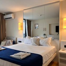 Номер студия делюкс с 1 двуспальной кроватью