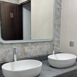 Фото Отель Grand Hotel Kapan (Гранд )