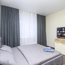 Фото Апартаменты на улице Каролинского 9