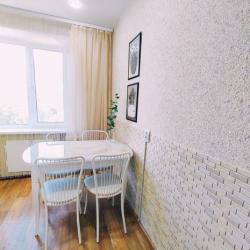 4-комнатные апартаменты стандарт г.Чайковский, ул.Азина, д.33 с 4 односпальными и 1 двуспальной кроватью