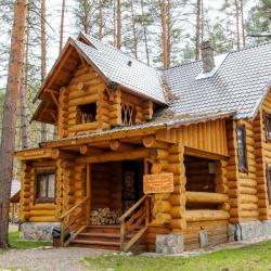 Коттедж улучшенный с 3 односпальными и 1 двуспальной кроватью