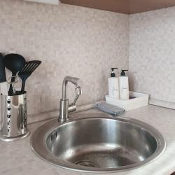 Апартаменты улучшенные Владивосток, ул. Адмирала Кузнецова, 49, кв. 90