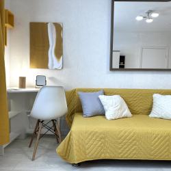 Фото Отель Compass (Компасс) на улице Обдорская 7