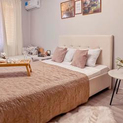 Фото Апартаменты на улице Краснодонская 10А